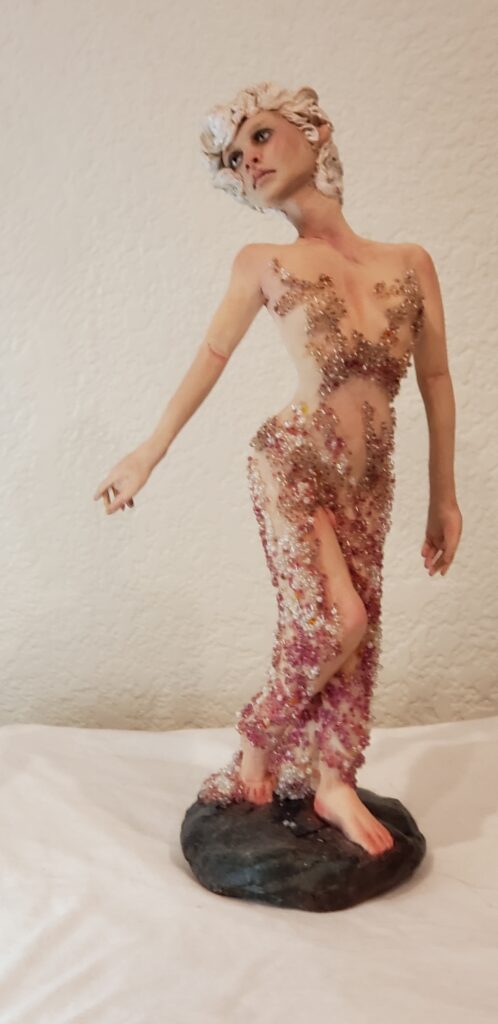 Sulpture with short hair
